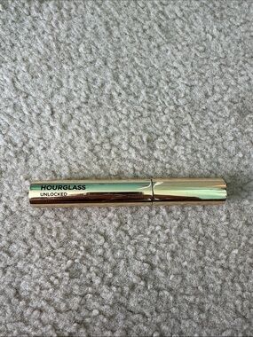 Hourglass Unlocked Mascara Duo Tube - Metallic Silver